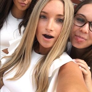 Meet your Posher, Danielle